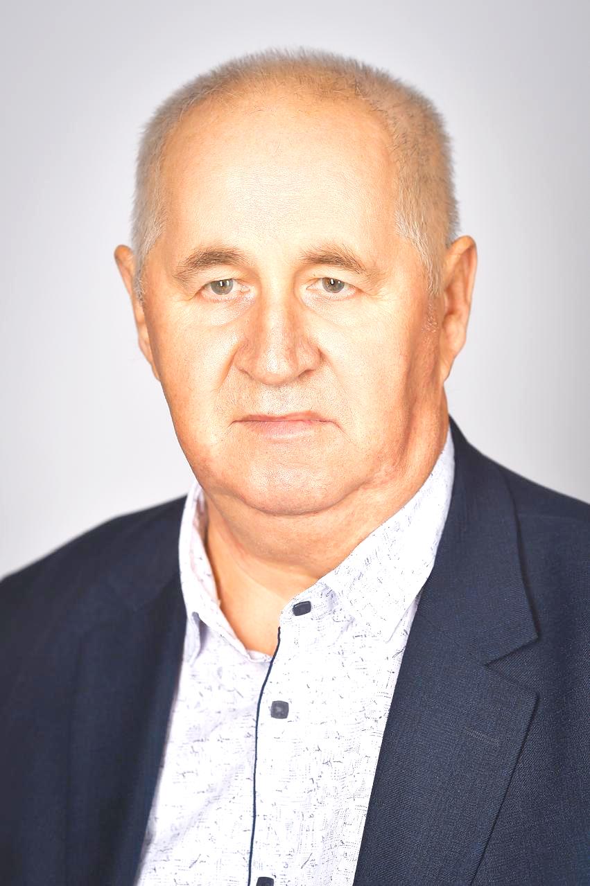 Аксенов Анатолий Иванович.