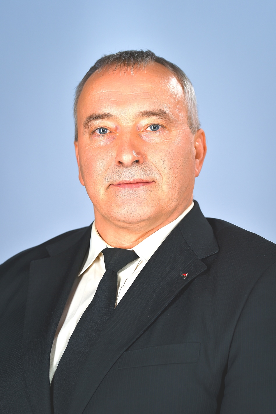 Попов Геннадий Иванович.